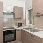 1 Bedroom Beautiful In *
