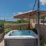 Apartmán 1 Bedroom Beautiful In