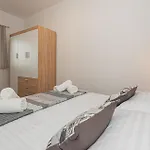 1 Bedroom Beautiful In Šibenik
