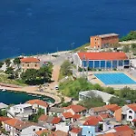 1 Bedroom Beautiful In * Šibenik