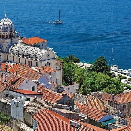 Apartmán 1 Bedroom Beautiful In Šibenik