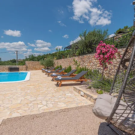 Beautiful In Apartment